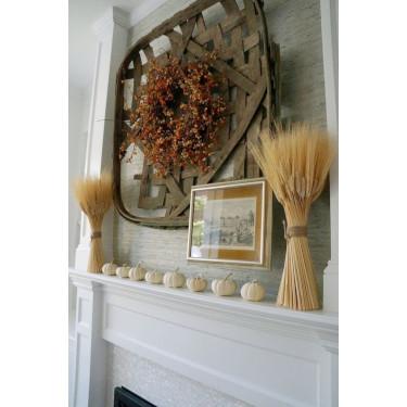 Decorating Your Mantel for the Holidays