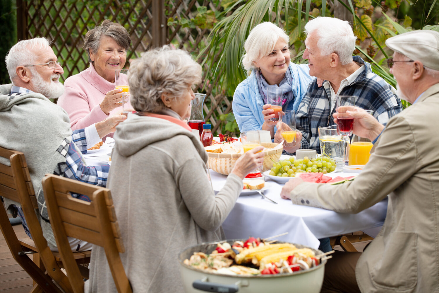 How to Host a Dinner Party