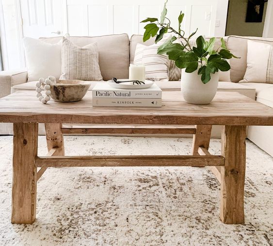 How to Decorate Your Coffee Table