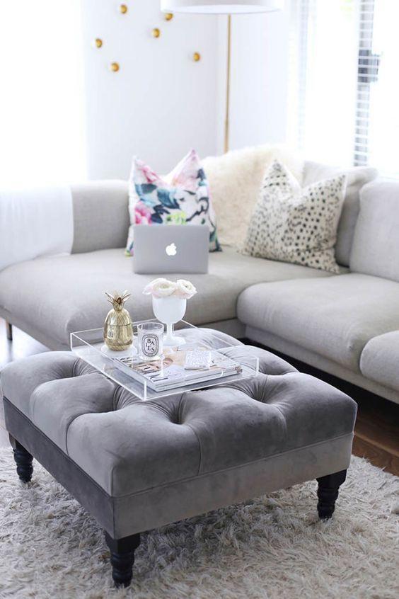 How to Decorate Your Coffee Table